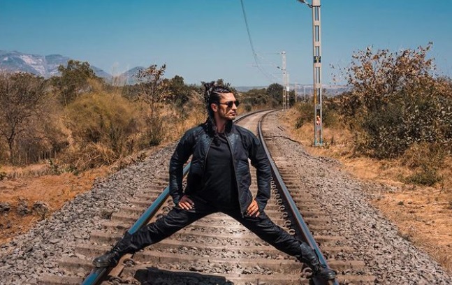 Photo Courtesy : Vidyut Jammwal Insta Ac Post